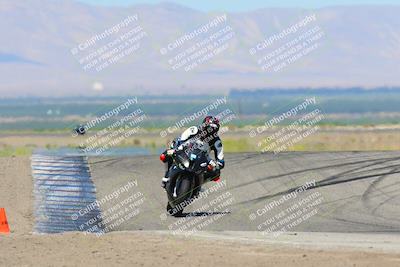 media/May-29-2022-Lets Ride (Sun) [[e8986be515]]/B Group/1020am (Outside Grapevine)/